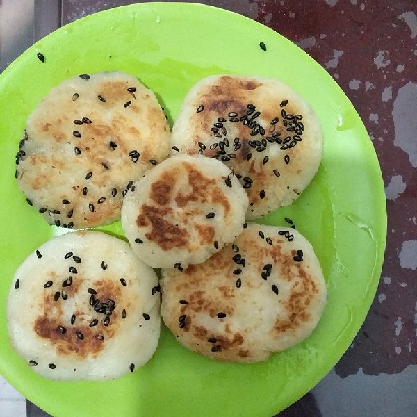 煎饼是以新鲜山药, a target="_blank" href="/item/糯米粉/9755031"