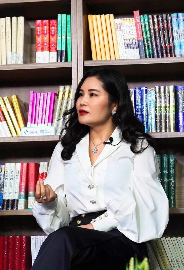 潘美红,女,<a target="
