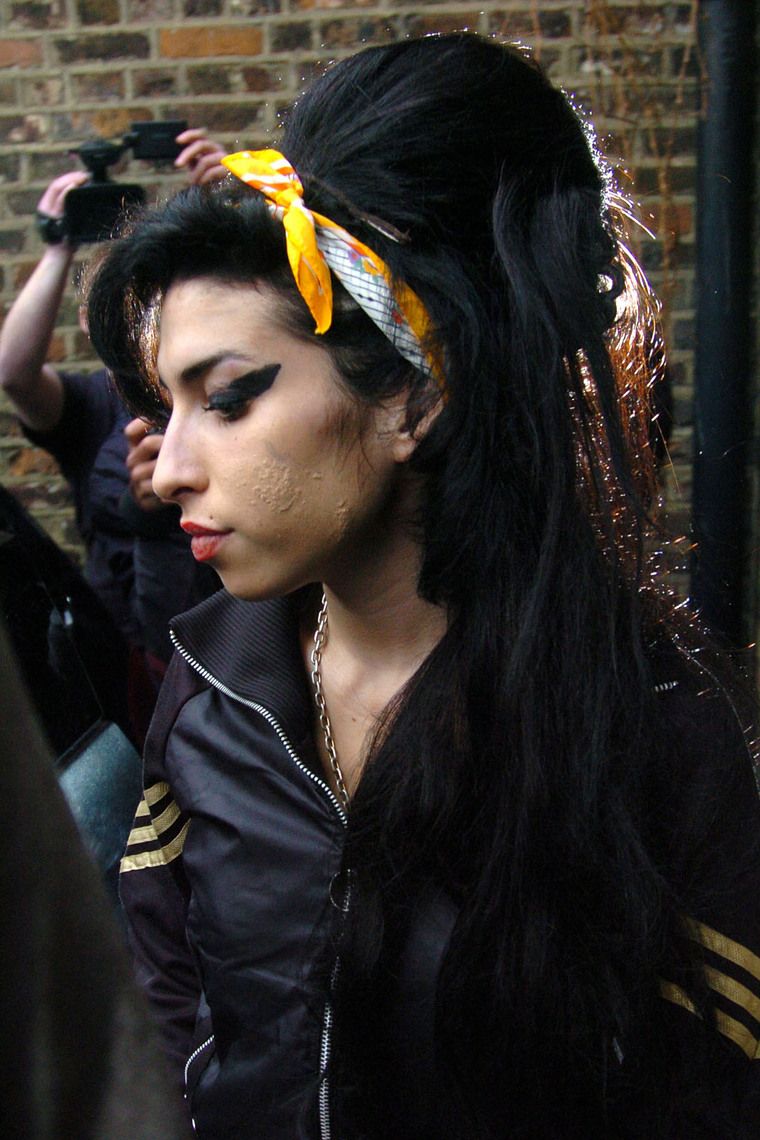  p>艾米·怀恩豪斯(amy jade winehouse,1983年9月14日-2011年7月23日