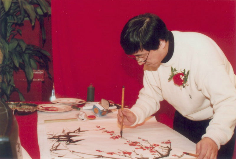  p>李小白(1949— )(第十代李渔嫡孙),李长白长子,著名旅美画家.