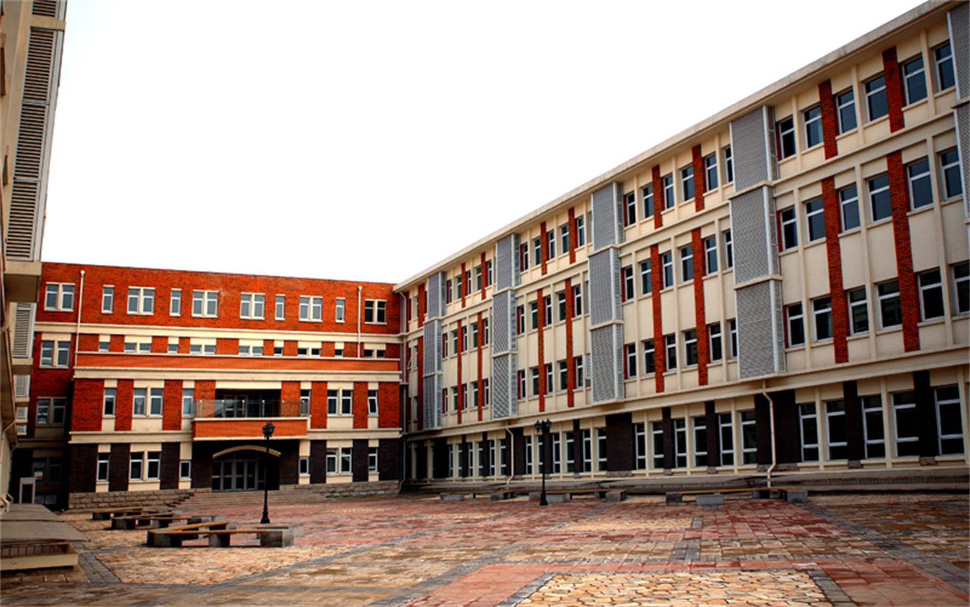  p>北京市第三中学高中部位于中国北京市 a target="_blank" href="