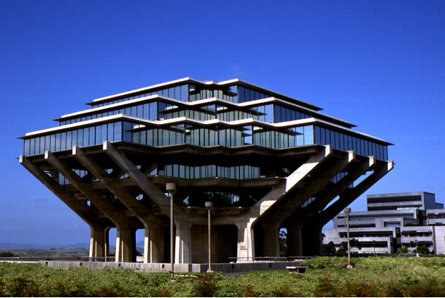 ucsd或uc san diego),常译为加州大学圣地亚哥分校,圣迭戈加州大学