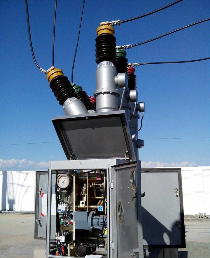 六氟化硫封闭式组合电器