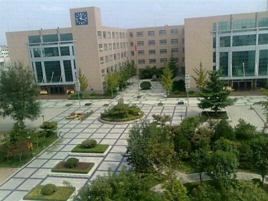  p>沂源二中创建于1976年,前身是城关中学,后更名为,沂源二中,是 a