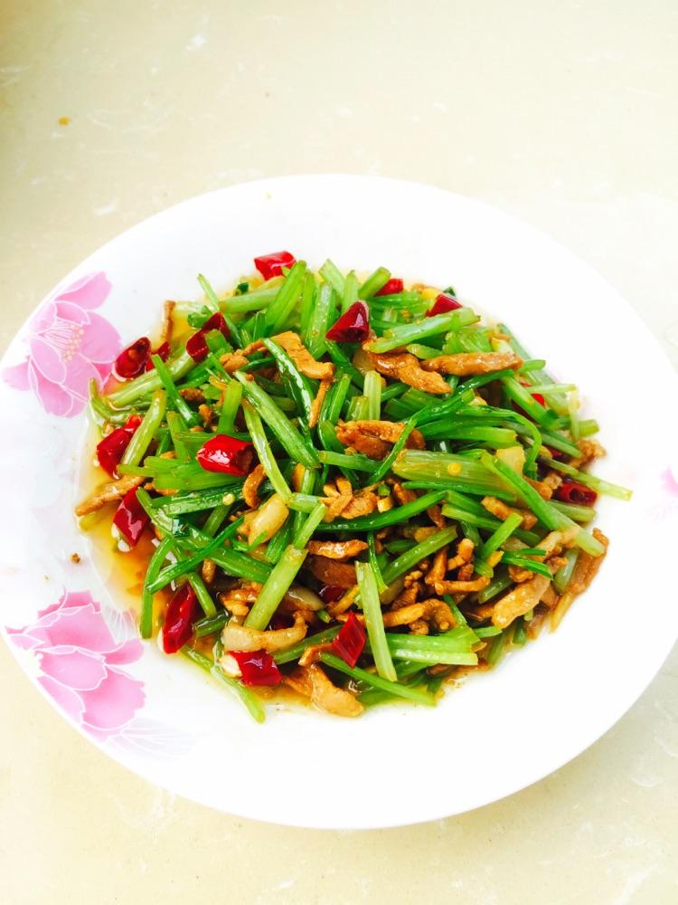 肉丝芹菜