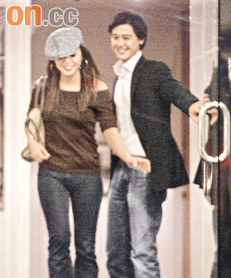  p>.钟丽淇,1976年11月03日出生于加拿大,香港女演员.