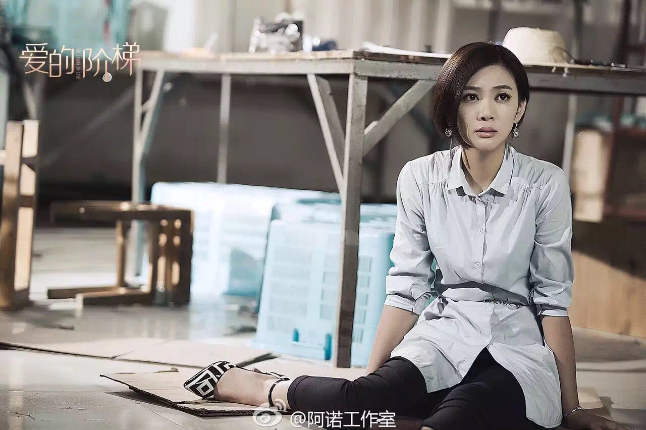  p>郝泽嘉 i>(原名:郝安磊), /i>1988年4月2日出生于黑龙江省鹤岗 