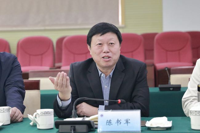  p>陈书军同志,现任连云港市政府副市长,党组成员.