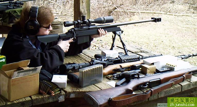  p>狙击步枪,指在普通步枪中挑选或专门设计制造,射击精度高,距离远