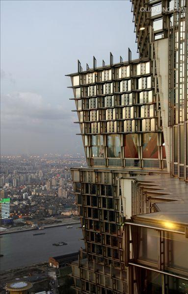  p>金茂大厦(jinmao tower),又称金茂大楼,竣工于1999年,曾经是 a