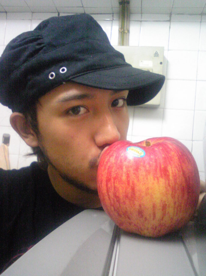  p>张致恒(steven cheung),1984年11月10日出生于中国香港,中荷混血儿