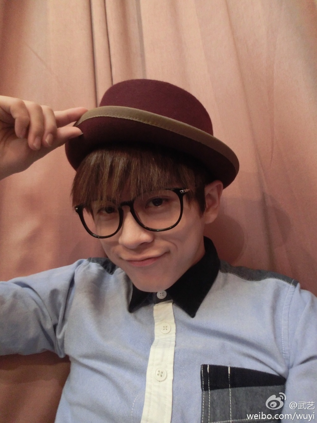  p>武艺,1990年11月3日出生于香港九龙,中国男歌手,演员,主持人.