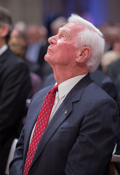  p>尤金·安德鲁·塞尔南(eugene andrew cernan,1934年3月14日-2017