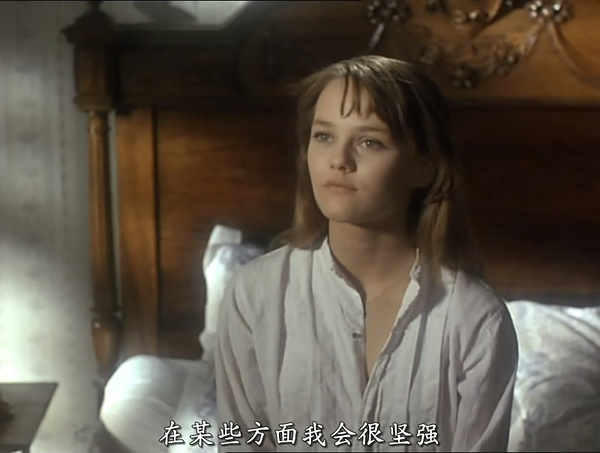 data-id="gnwji27t0z">《白色婚礼》是由让-克劳德·布里索执导的法国