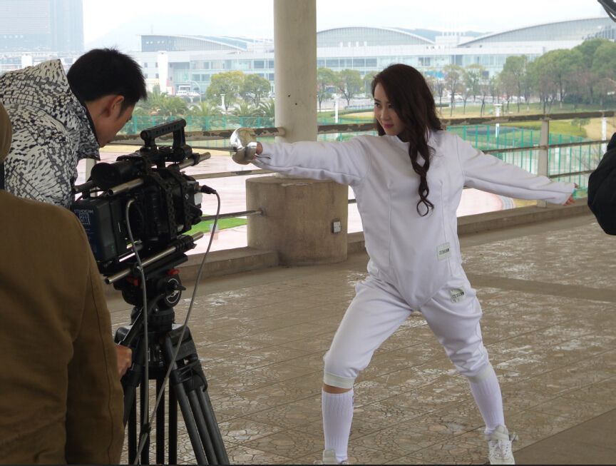 逃出青春逃出你