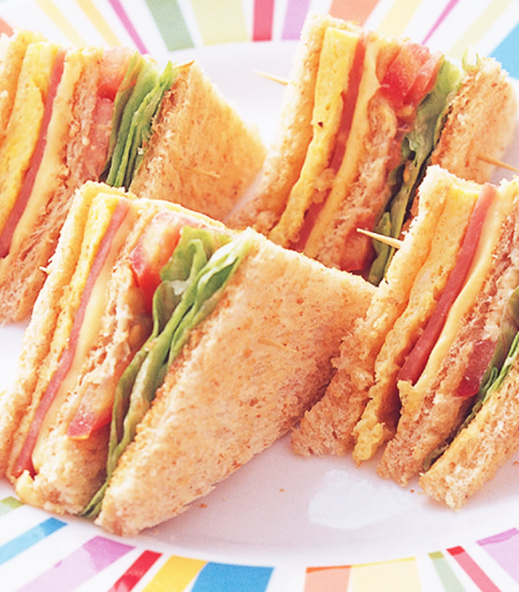 鸡排总汇三明治