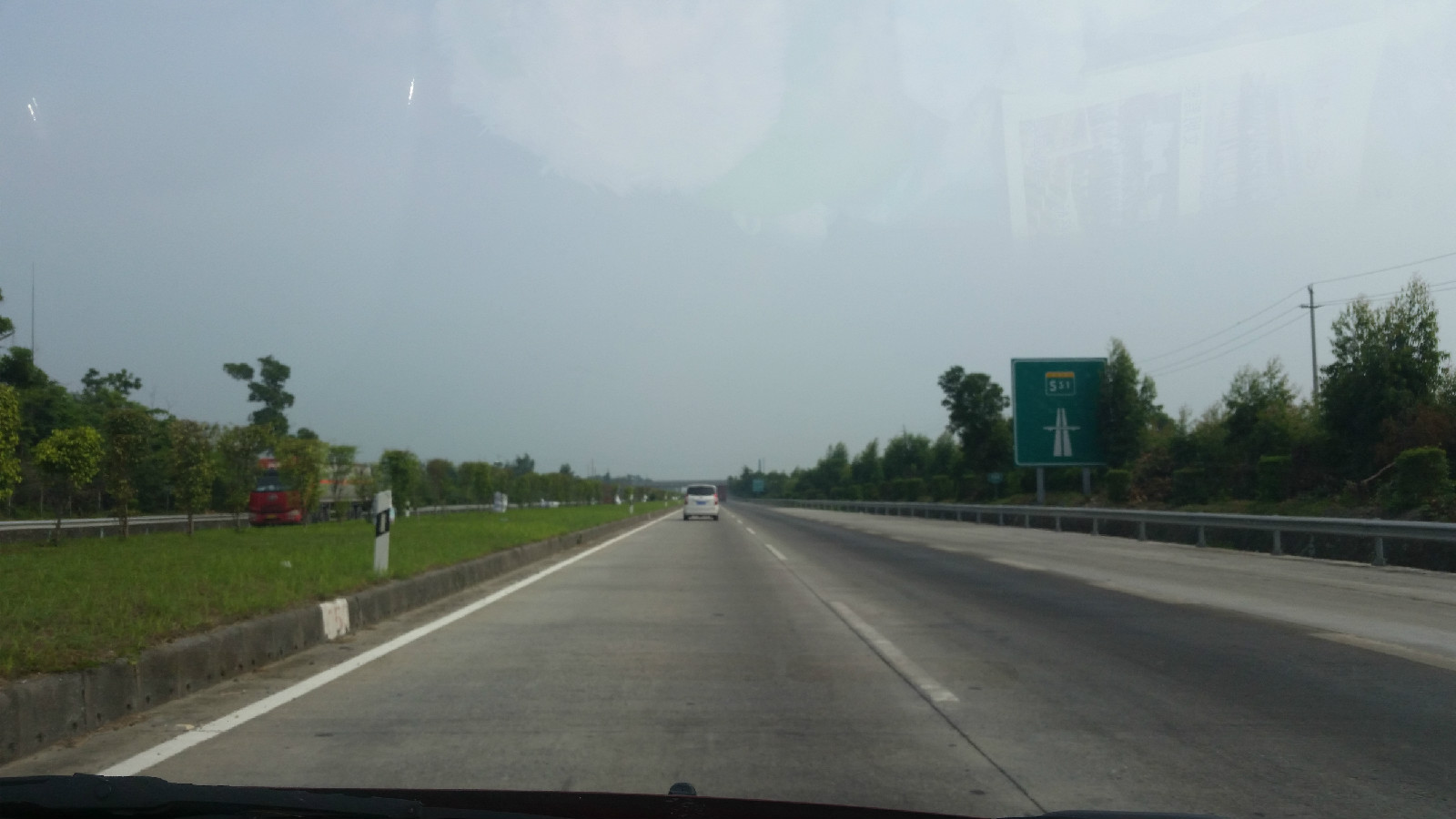  p>三江—北海高速公路,简称三北高速,是 a target="_blank" href="