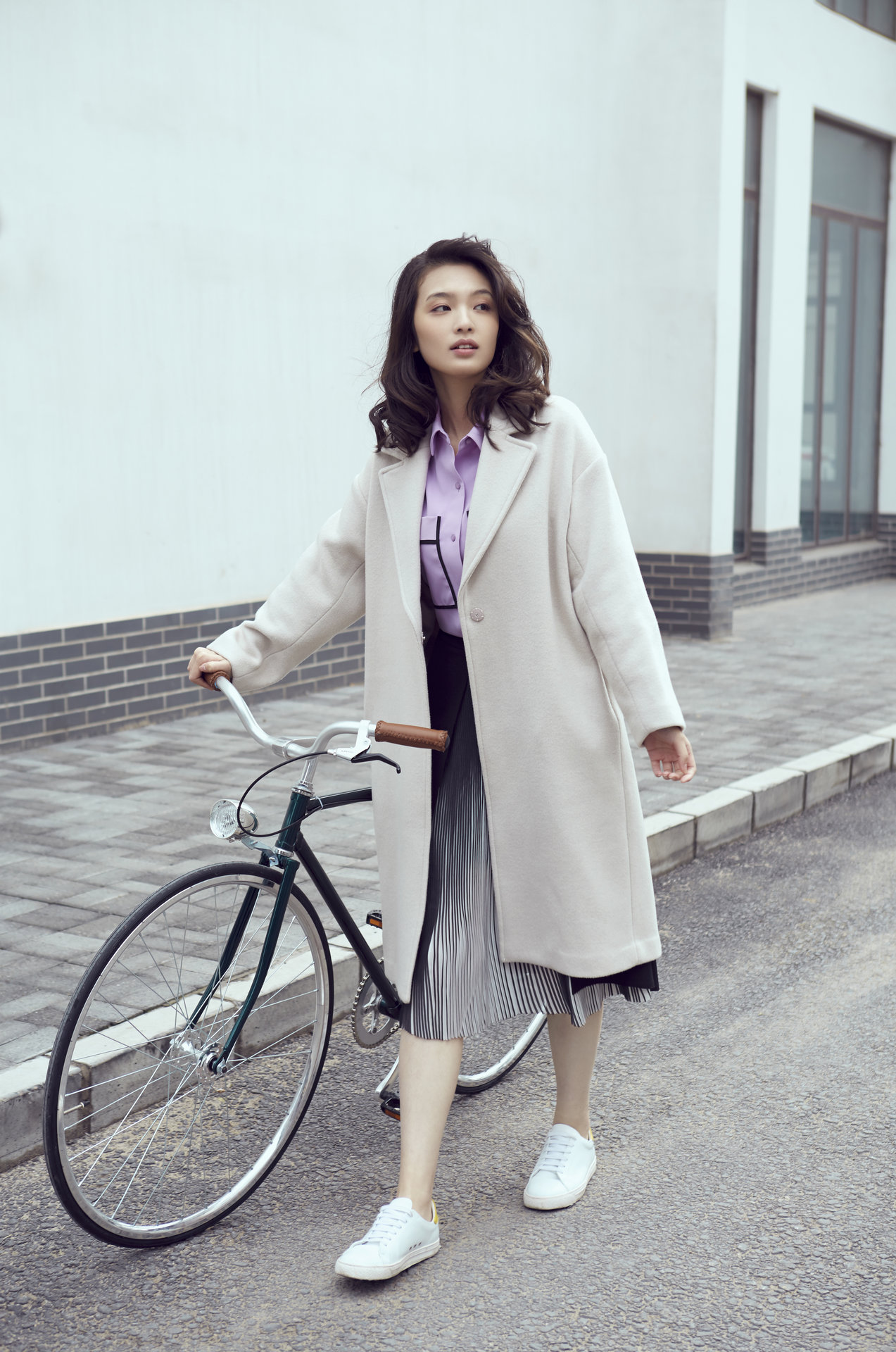  p data-id="gnbkz3rrb7">张杨智子,出生于新