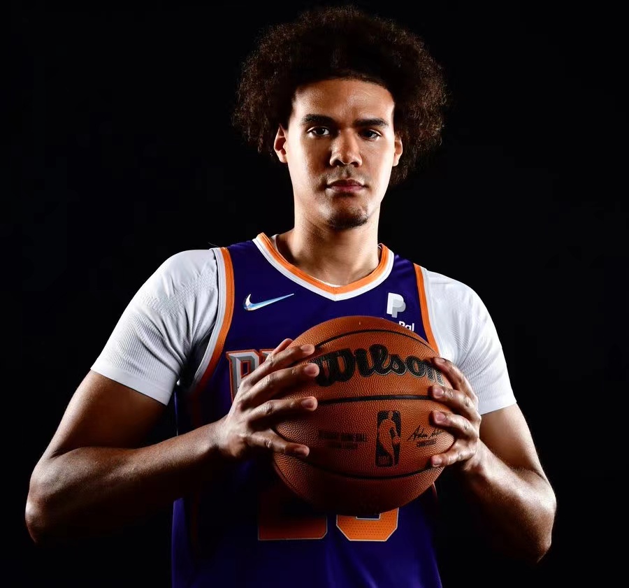 卡梅伦·约翰逊