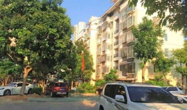  p>兴港花园二期位于厦门市海沧海沧外国语片区,由 a target="_blank"