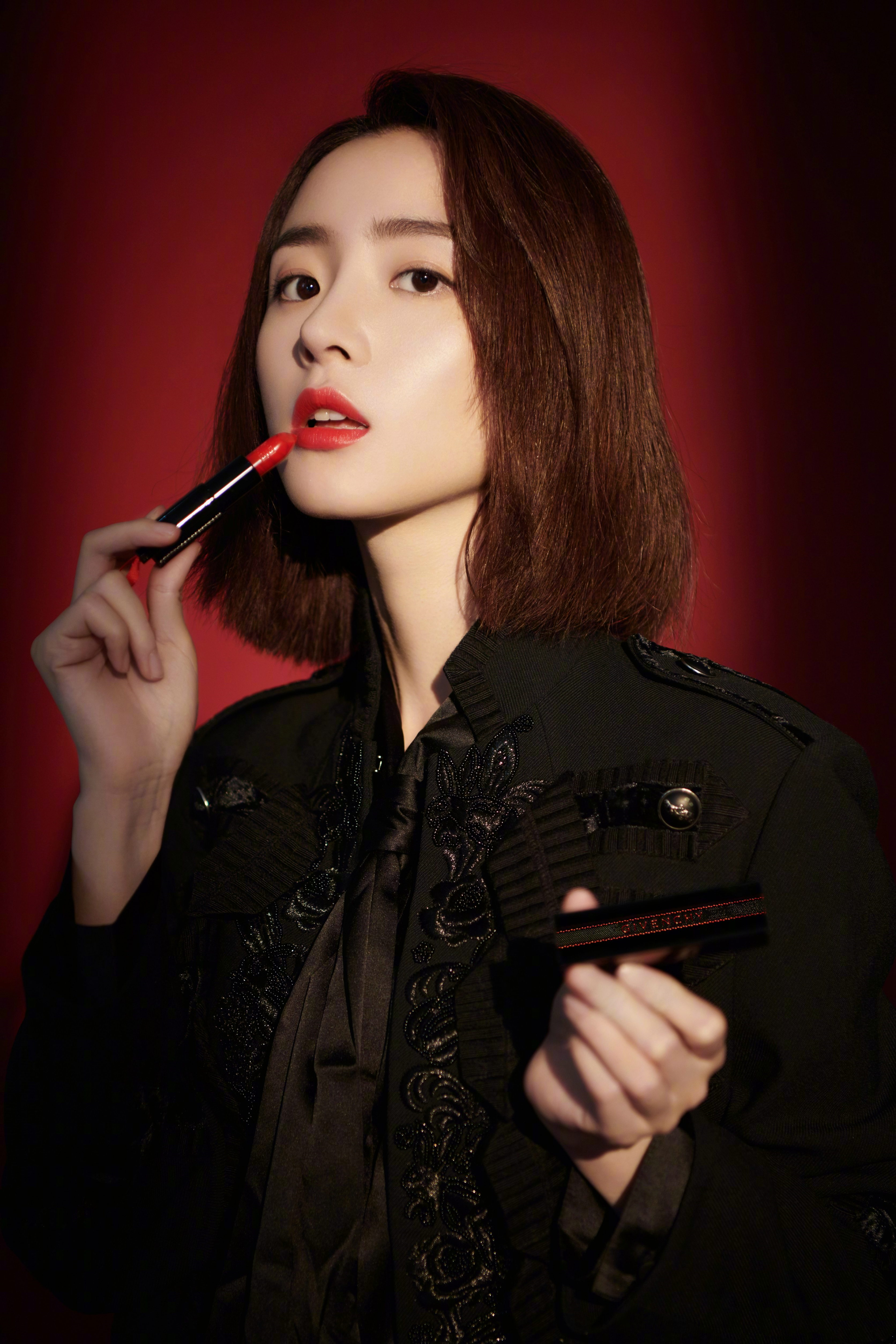  p>胡冰卿,1992年1月25日出生于安徽省合肥市,中国内地女演员,毕业于