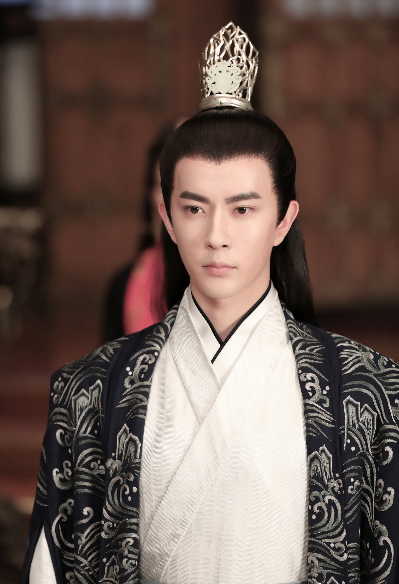 明月曾照江东寒