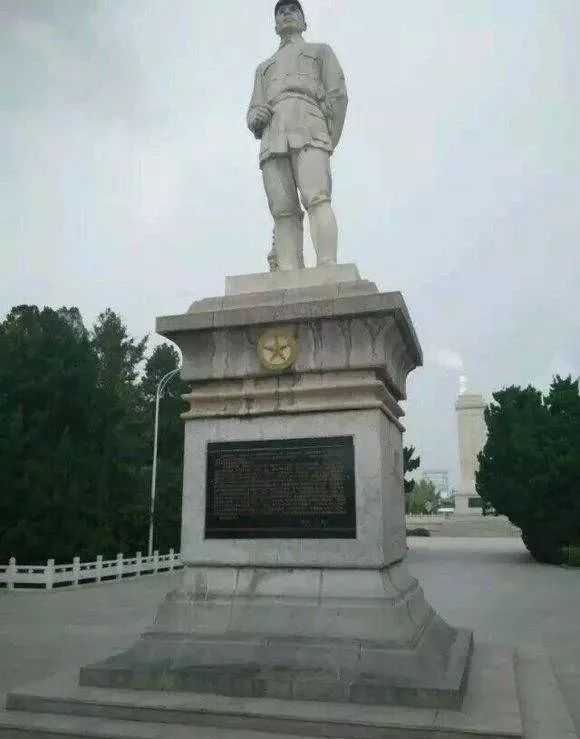 座落在安徽省宿州市东北角,为缅怀杰出的无产阶级革命家,军事家,功勋