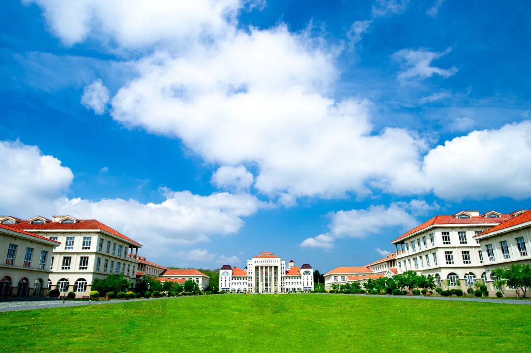 沈阳医学院何氏视觉科学学院