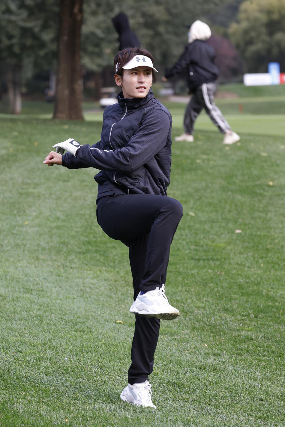  p>张哲瀚,1991年5月11日出生于江西省新余市,中国内地影视男演员