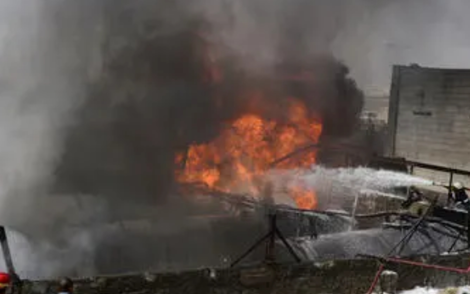 2022年1月5日也门加油站遭导弹袭击事件