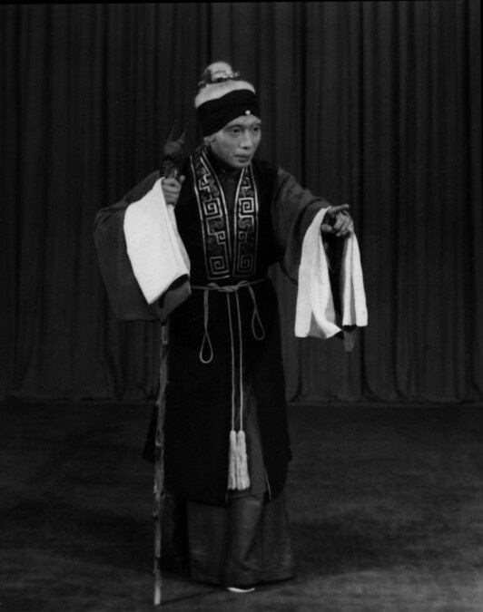  p>《罢宴》,京剧改编历史剧目.