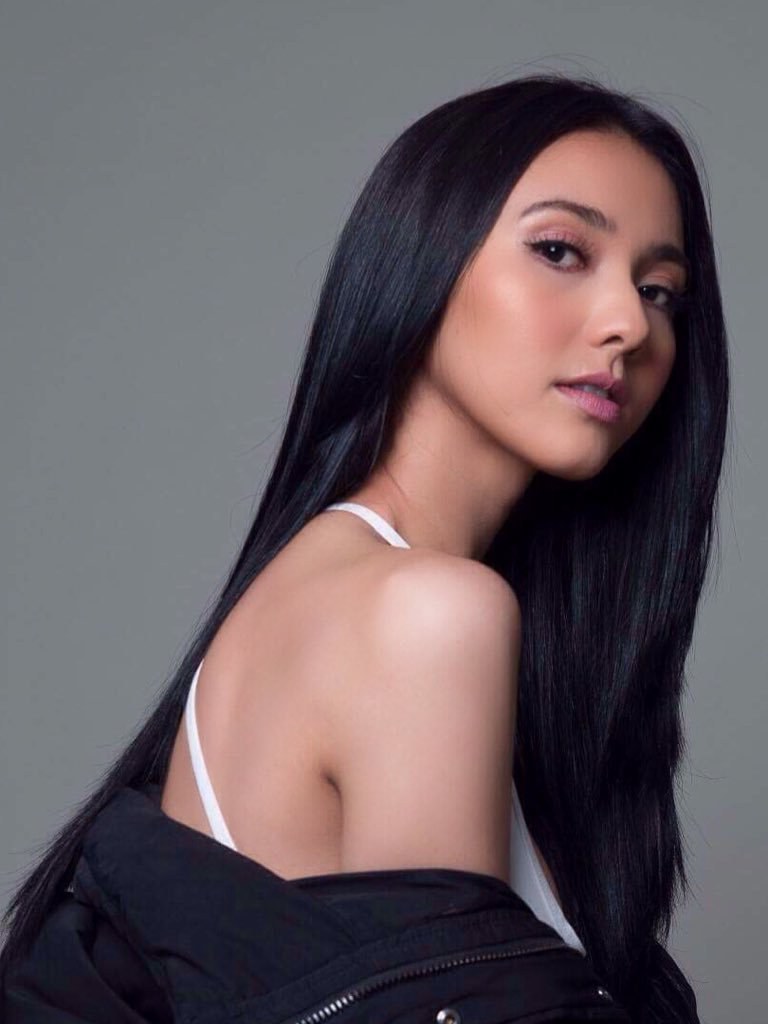 osi">苏爱莲(adrianna so),1992年5月7日出生于约旦扎卡,菲律宾女演员