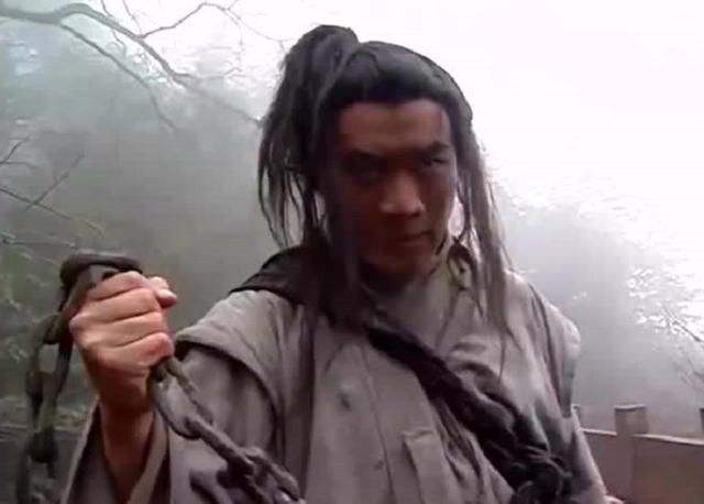 武松有两件武器，用哨棒实属无奈，戒刀成千古之谜_百科TA说