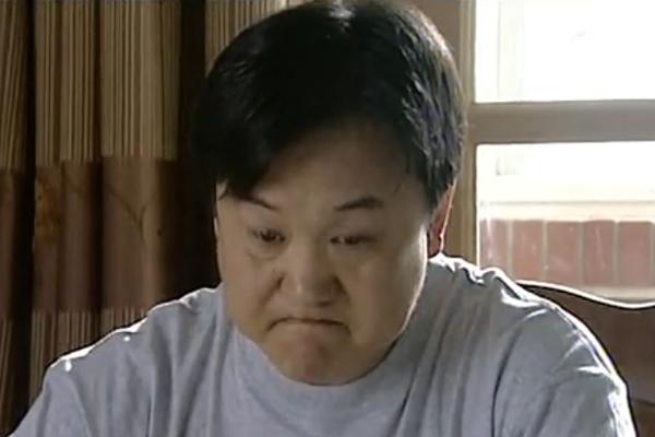 《以黑治黑》又名《县委书记》,是一部20集电视剧,由 a target="