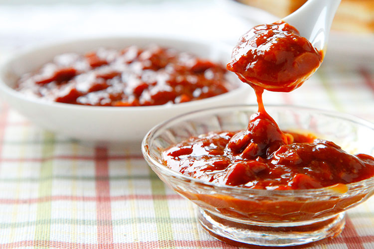  p>黄豆酱又称 a href="#" data-lemmaid="3666920">大豆酱 /a>,豆酱