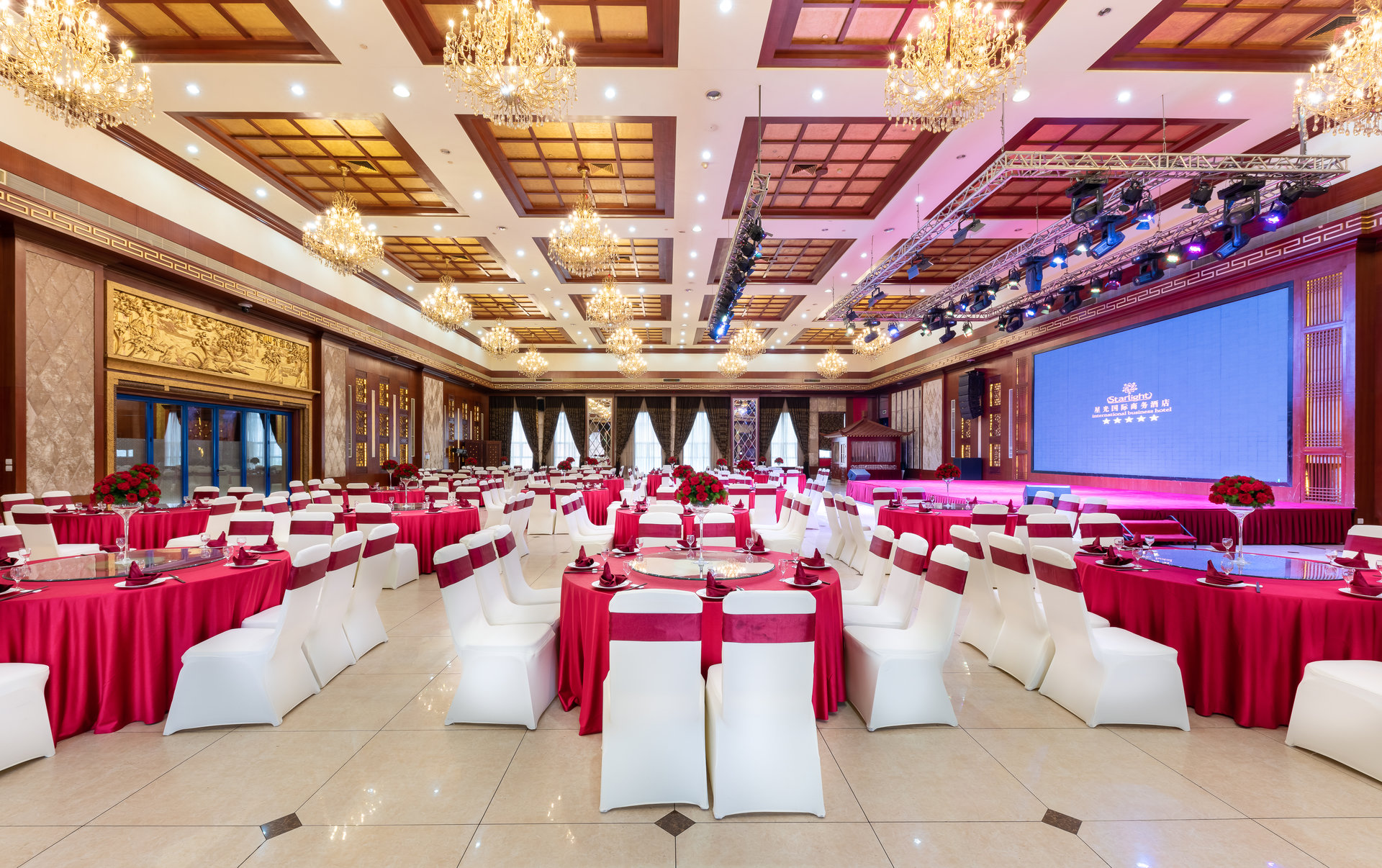  p>保定星光国际商务酒店拥有舒适,典雅的各类房型;酒店中餐厅,欧亚