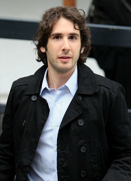  p>乔诗·葛洛班(josh groban),1981年2月27日出生于美国洛杉矶,美国