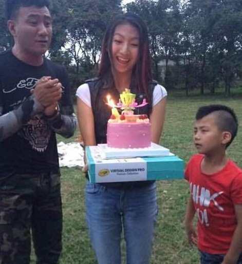  p>胡悦稼,2001年9月9日出生, a target="_blank" href="/item/胡军