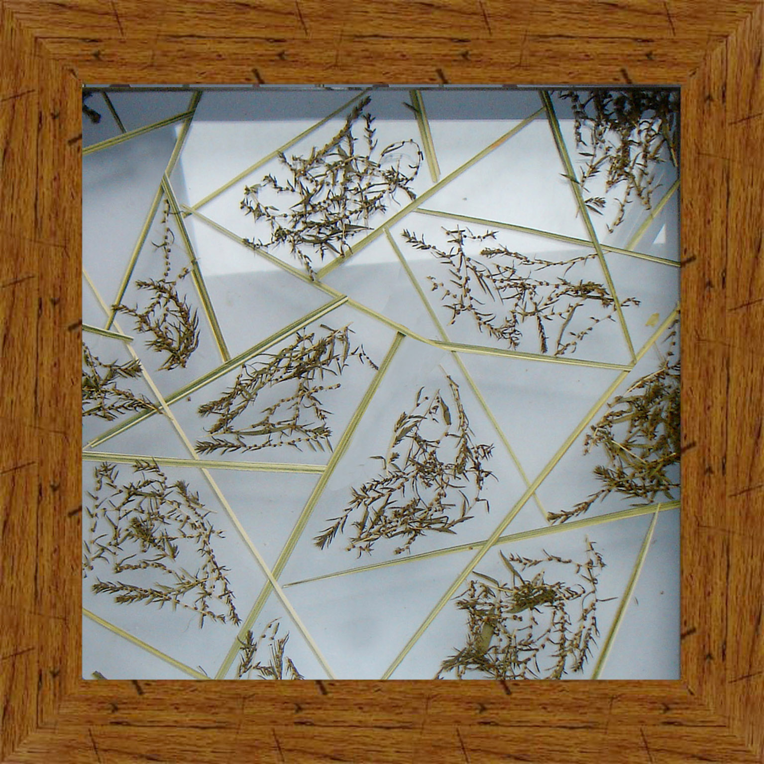 这件艺术品的造型可以是人物,动物,风