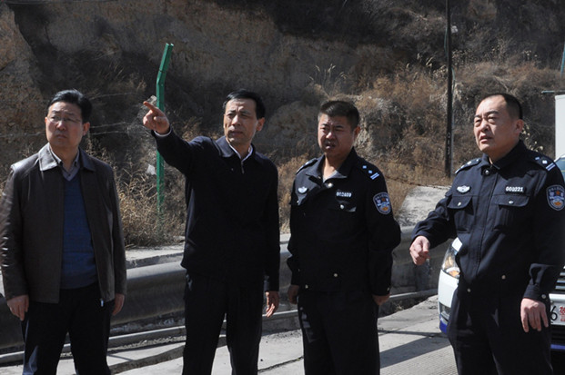 男,1968年11月生,山西 a target="_blank" href="/item/兴县/3188384"