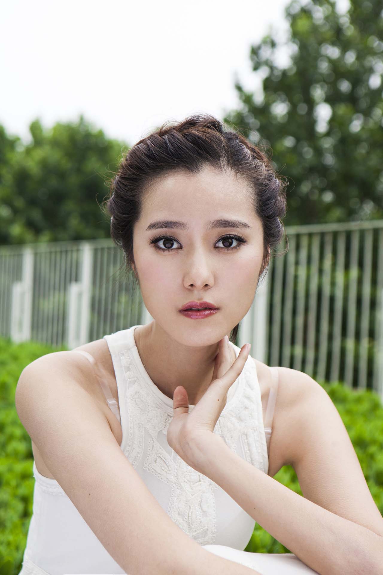  p>龙雨,1989年6月16日出生于黑龙江佳木斯,中国内地女演员,毕业于 a