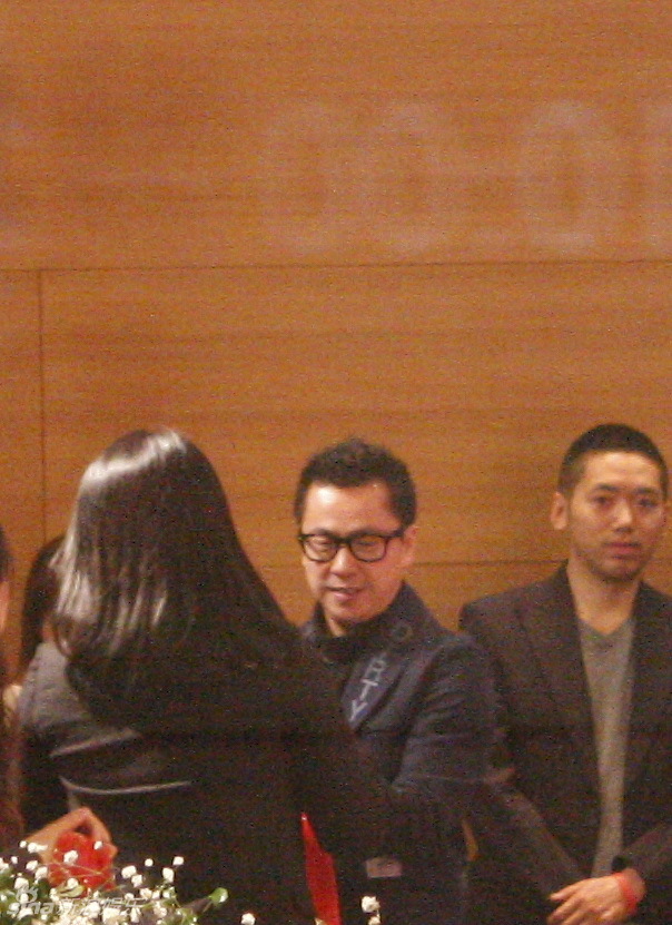  p data-id="gnt2irg3mq">王中磊,满族,1970年4月4日出生于北京市