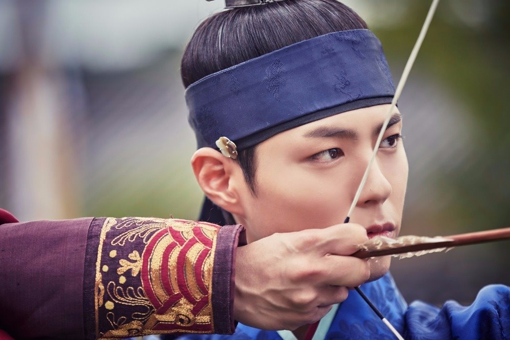  p>朴宝剑(         ),1993年6月16日出生于首尔,韩国影视演员.