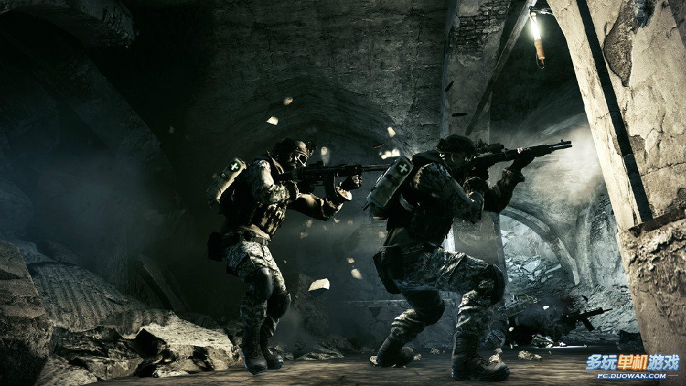  p>《战地风云3:正面交锋》是ea dice开发的一款 a target="_blank"