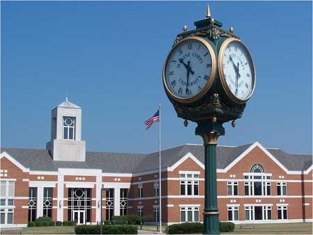 data-lemmaid="484306">美国海军陆战队 /a>下属的一所培训教育学校