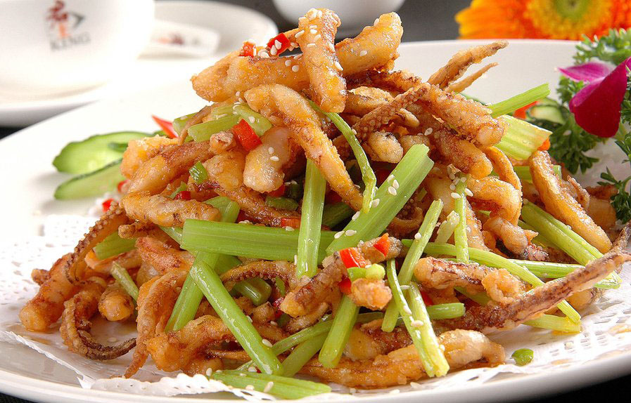  p data-id="gn8opj0867">椒盐香酥鱿须是一道美食,由鱿鱼须300克等