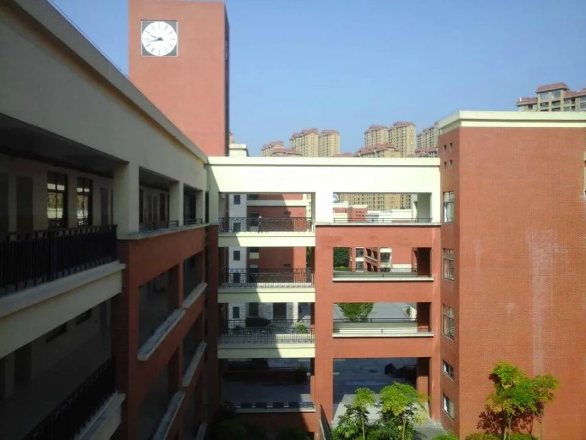  p>福州一中贵安学校是一所隶属于连江教育局的 a target="_blank"