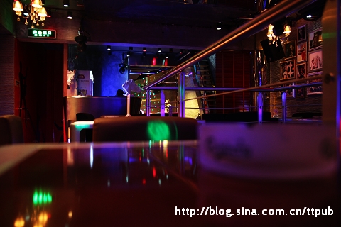 tt酒吧