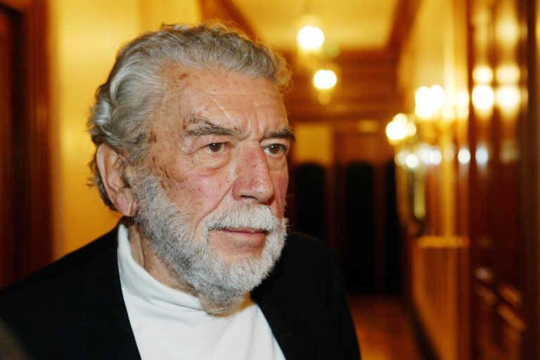 l07x9">1922年8月18日阿兰·罗布-格里耶(阿兰·罗伯-格里耶)出生于 a