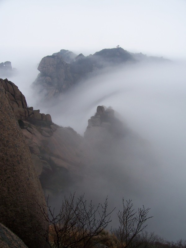  p data-id="gnb1ith8fl">狮子峰景区是九华山高山景区之一,最高海拔 